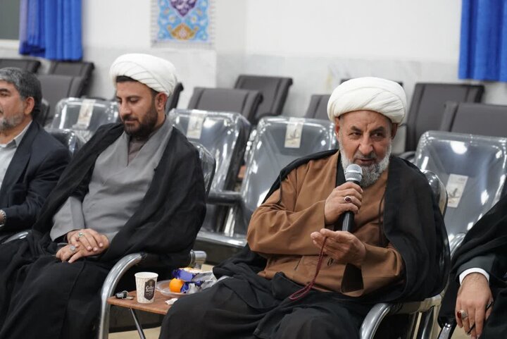 تصاویر/برگزاری نشست مسائل فرهنگی و اجتماعی لرستان