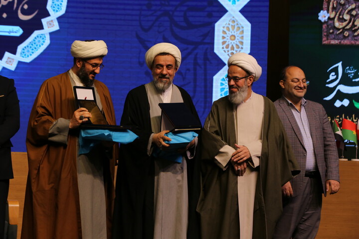 تصاویر/  اختتامیه چهارمین کنگره بین‌المللی «راه نجات: نهج‌البلاغه و حکمرانی علوی»_ ۲