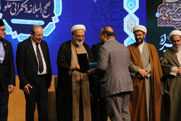 تصاویر/  اختتامیه چهارمین کنگره بین‌المللی «راه نجات: نهج‌البلاغه و حکمرانی علوی»_ ۲