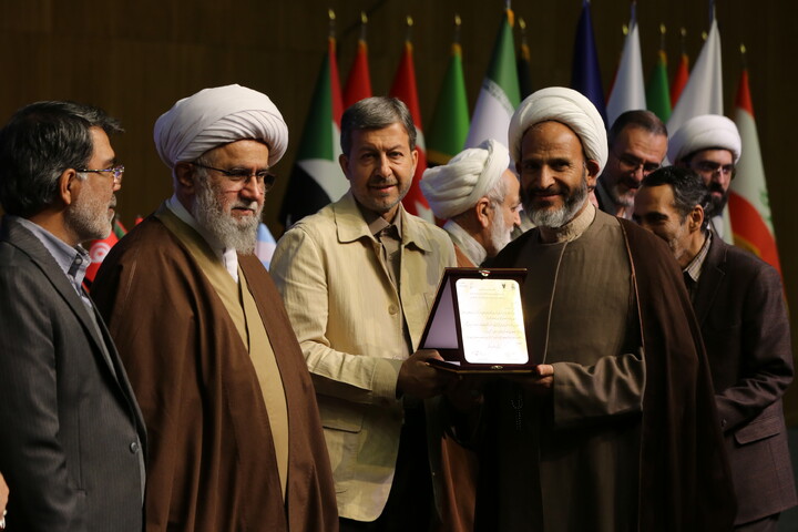 تصاویر/  اختتامیه چهارمین کنگره بین‌المللی «راه نجات: نهج‌البلاغه و حکمرانی علوی»_ ۲