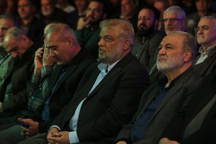 تصاویر / چهارمین یادواره ۱۰۰۰ شهید شمال شهر اصفهان(آیه های مقاومت)