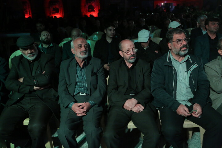 تصاویر / چهارمین یادواره ۱۰۰۰ شهید شمال شهر اصفهان(آیه های مقاومت)