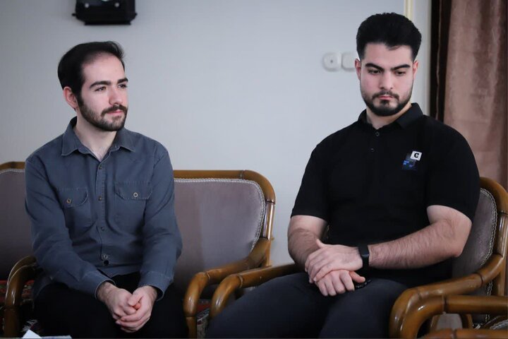 تصاویر/دیدار با خانواده شهیدان والامقام سید مجتبی و سید مهدی موسوی در اراک