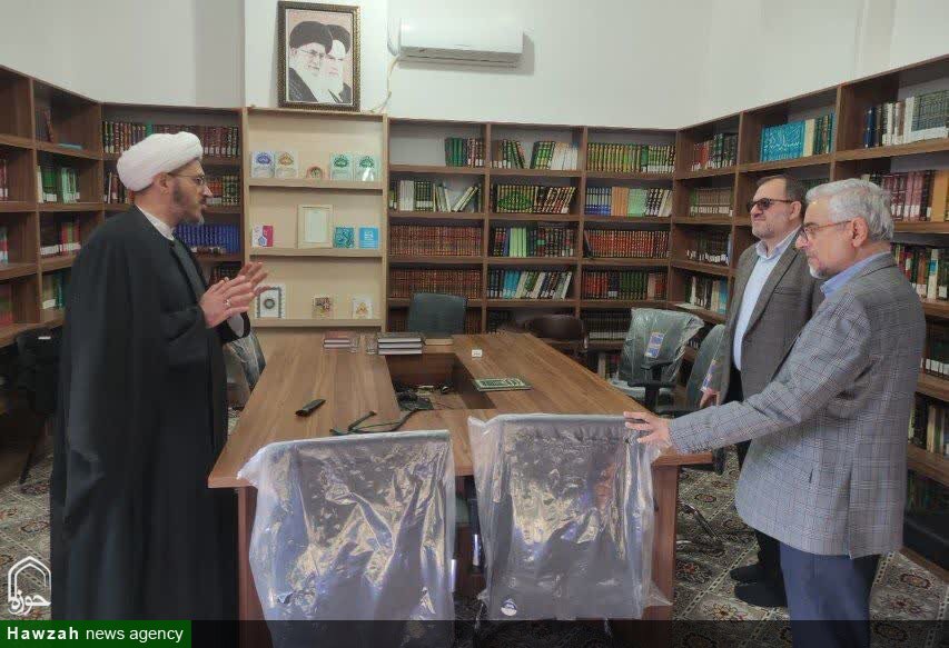 بازدید از کتابخانه مدرسه علمیه خان و کتابخانه تخصصی علوم قرآنی و تفسیر