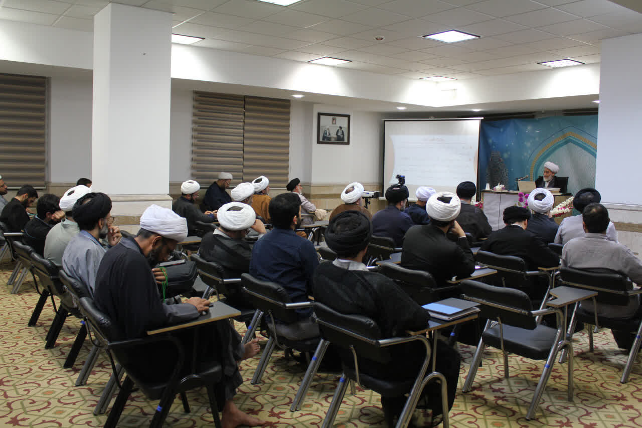 بررسی رویکرد تهاجمی علامه طباطبایی(ره) در تفسیر المیزان