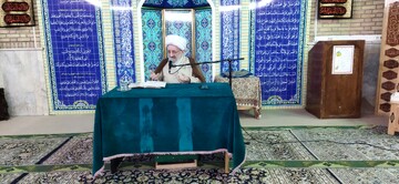 طرد کامل استکبار بر اساس اصل سوم قانون اساسی