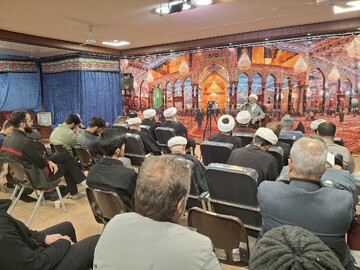 مظلومیت اهل‌بیت علیهم‌السلام و جایگاه عصمت آن بزرگواران تبیین شود