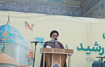 امامزادگان، حلقه اتصال مردم با سیره نورانی اهل‌بیت(ع) هستند