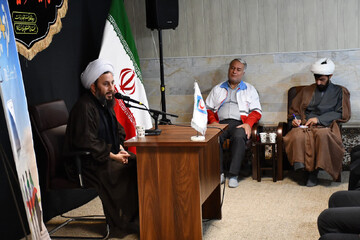 تصاویر/ دیدار امام جمعه شهرستان خوی با جمعی از امدادگران هلال احمر