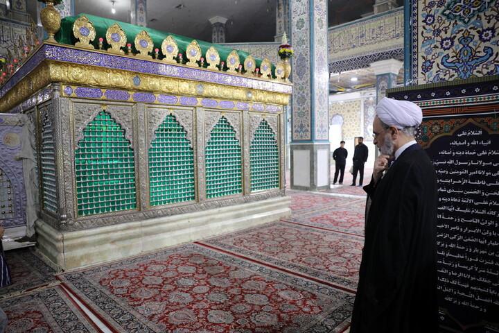 تصاویر/زیارت آرامگاه حضرت علی بن مهزیار اهواز