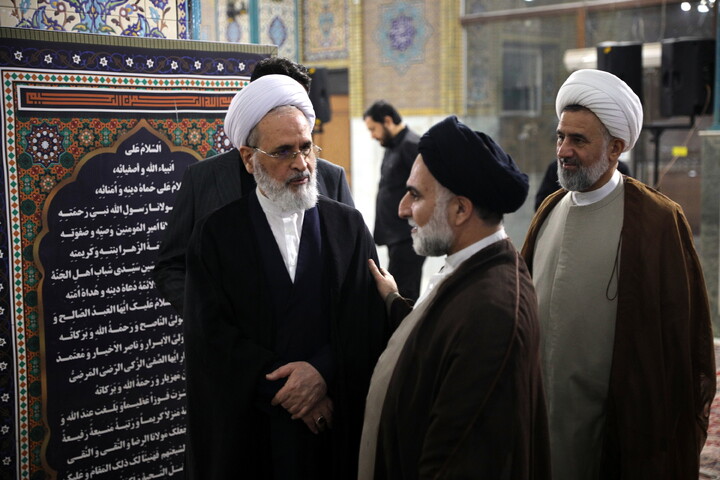 تصاویر/زیارت آرامگاه حضرت علی بن مهزیار اهواز