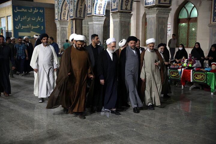 تصاویر/زیارت آرامگاه حضرت علی بن مهزیار اهواز