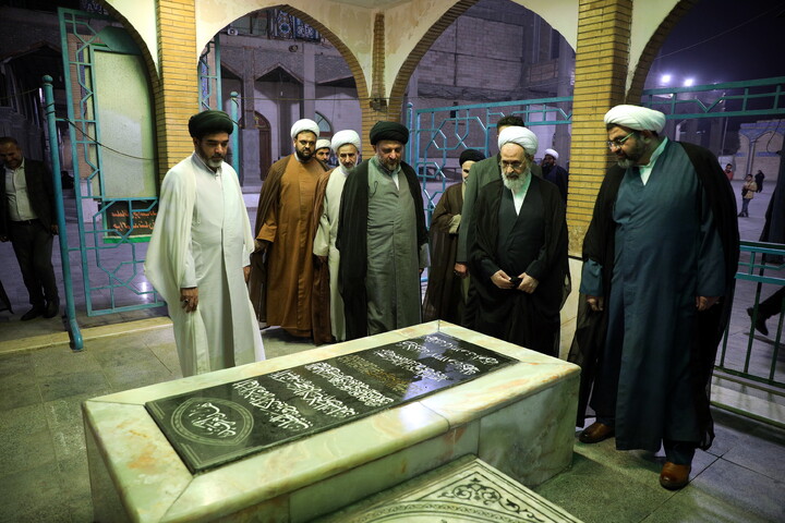 تصاویر/زیارت آرامگاه حضرت علی بن مهزیار اهواز