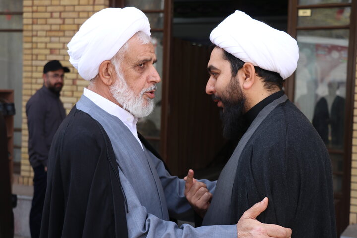 تصاویر/ نماز وحدت دستگاه های اجرایی استان کرمان در اداره کل تبلیغات اسلامی کرمان