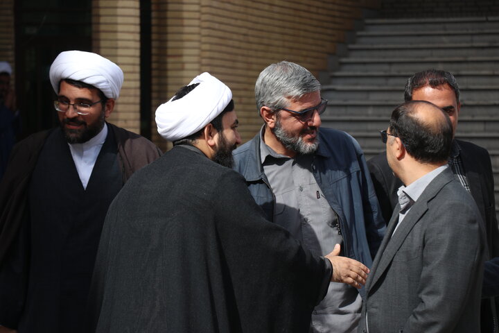 تصاویر/ نماز وحدت دستگاه های اجرایی استان کرمان در ادراه کل تبلیغات اسلامی کرمان