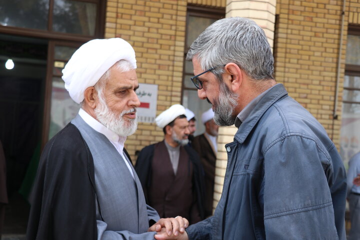 تصاویر/ نماز وحدت دستگاه های اجرایی استان کرمان در اداره کل تبلیغات اسلامی کرمان