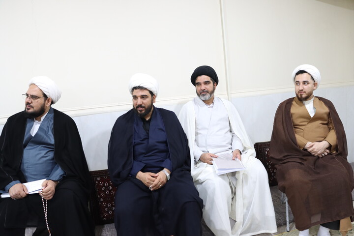 نشست بررسی مسائل فرهنگی خوزستان باحضور آیت الله اعرافی