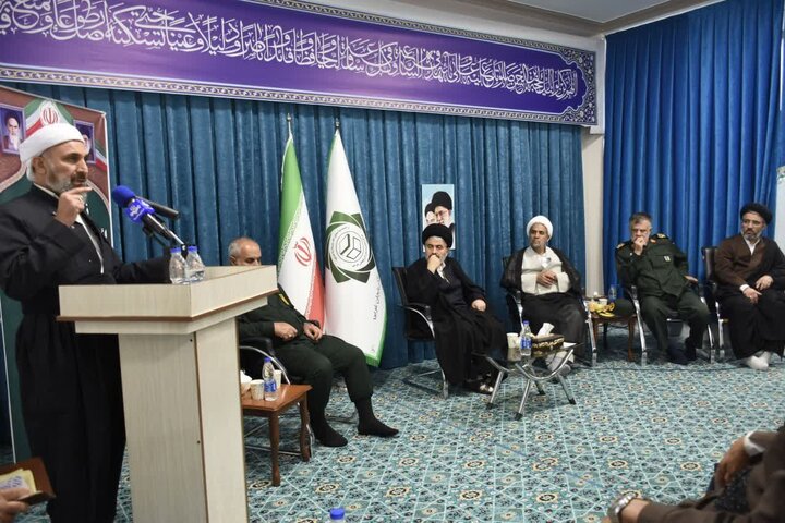 تصاویر/ نشست ائمه جمعه و جماعات شاخص اهل سنت با نماینده ولی فقیه در آذربایجان غربی