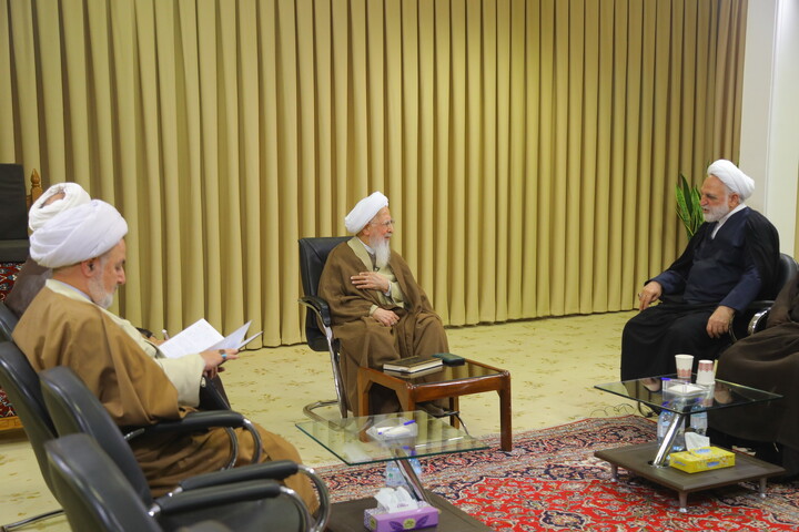 دیدار رییس دستگاه قضا با آیت الله العظمی جوادی آملی