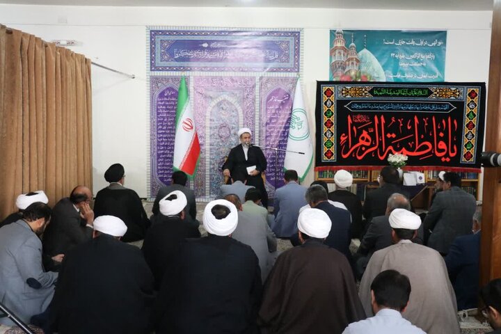 نماز وحدت دستگاه های اجرایی استان کرمان در اداره کل تبلیغات اسلامی کرمان-2