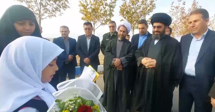 تصاویر | حضور نماینده ولی فقیه در استان زنجان در شهر طارم