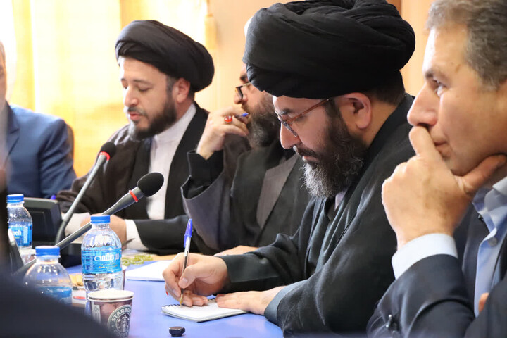 تصاویر | حضور نماینده ولی فقیه در استان زنجان در جلسه شورای اداری شهرستان طارم