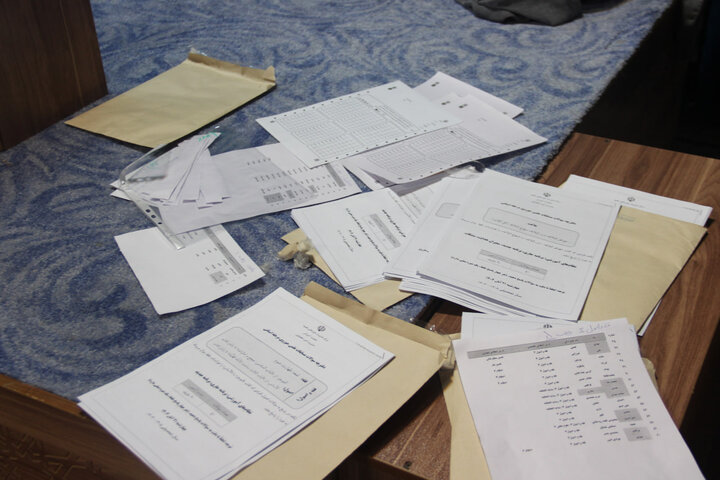 تصاویر / آزمون مرحله استانی مسابقات علمی (المپیاد ) حوزه علمیه استان قزوین