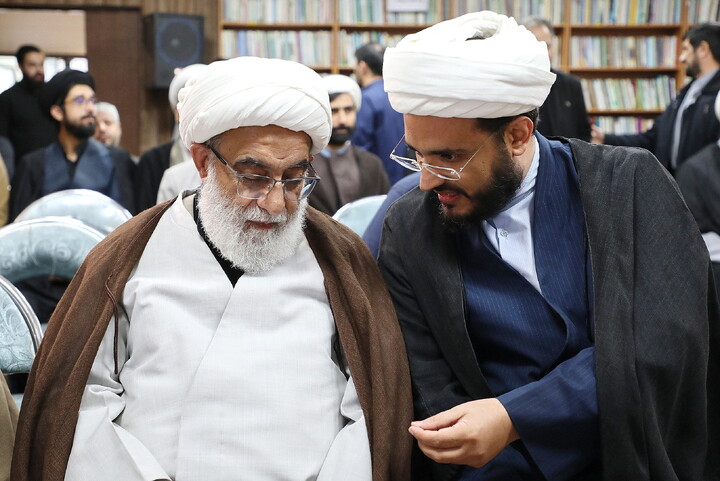 تصاویر/ رونمایی از دو اثر ارزشمند سیره پارسایان