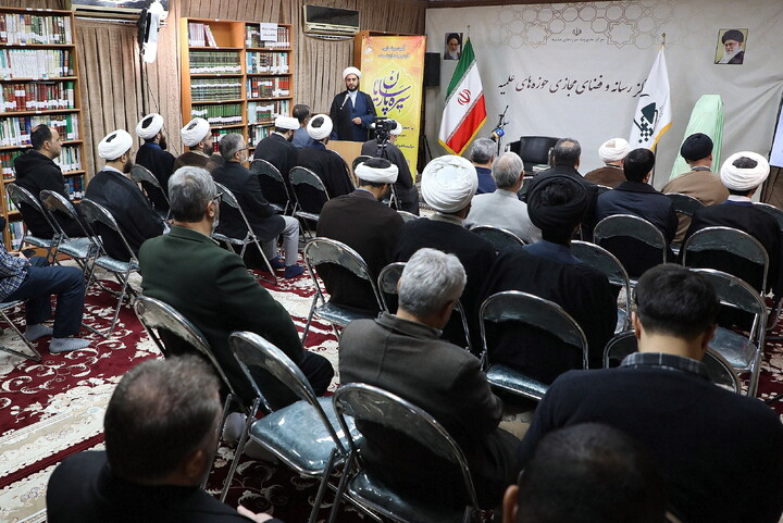 تصاویر/ رونمایی از دو اثر ارزشمند سیره پارسایان