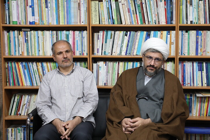 تصاویر/ رونمایی از دو اثر ارزشمند سیره پارسایان