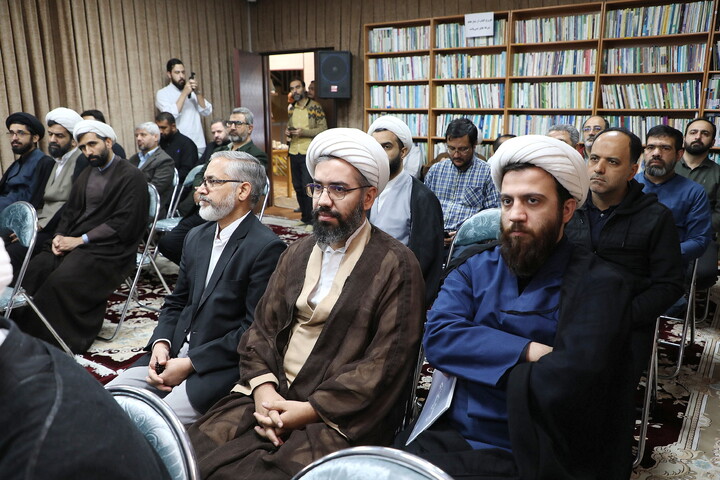 تصاویر/ رونمایی از دو اثر ارزشمند سیره پارسایان