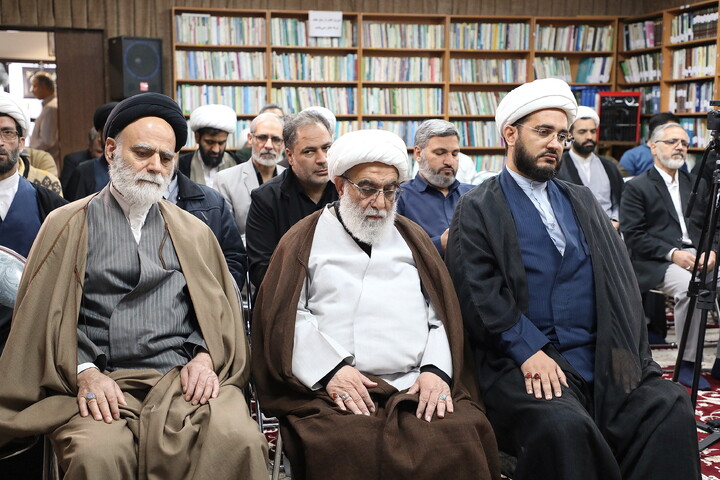 تصاویر/ رونمایی از دو اثر ارزشمند سیره پارسایان