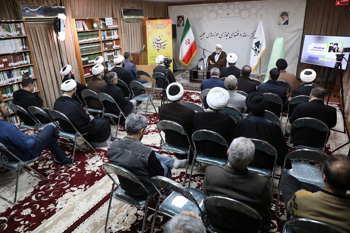 تصاویر/ رونمایی از دو اثر ارزشمند سیره پارسایان