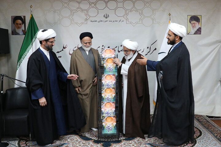 تصاویر/ رونمایی از دو اثر ارزشمند سیره پارسایان