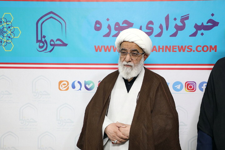 تصاویر/ بازدید آیت الله شب زنده دار از خبرگزاری حوزه