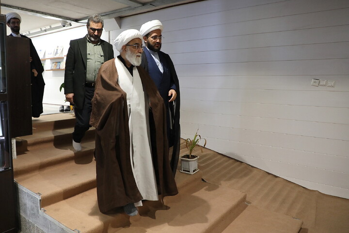 تصاویر/ بازدید آیت الله شب زنده دار از خبرگزاری حوزه