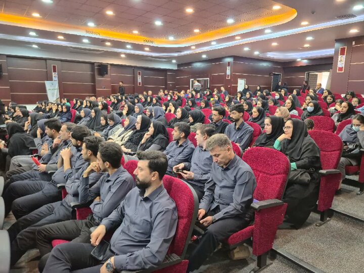 تصاویر/ برگزاری کارگاه آموزشی جوانی جمعیت، فرزندآوری و خانواده متعالی در پاکدشت