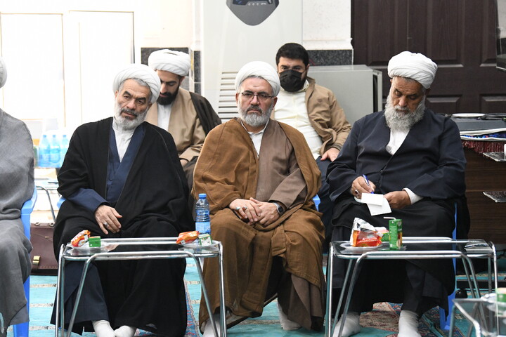 تصاویر/ نشست رئیس مرکز رسیدگی به امور مساجد کشور با ائمه جماعات طرح ملی محراب در ارومیه