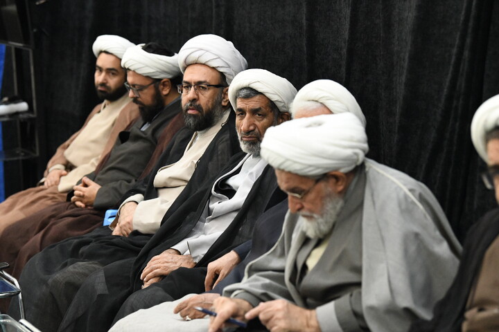 تصاویر/ نشست رئیس مرکز رسیدگی به امور مساجد کشور با ائمه جماعات طرح ملی محراب در ارومیه