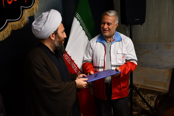 تصاویر/ دیدار امام جمعه شهرستان خوی با جمعی از امدادگران هلال احمر