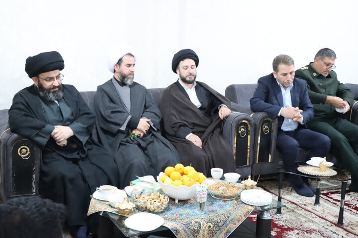 تصاویر | دیدار امام جمعه زنجان با خانواده شهید ذکرعلی بهرامی