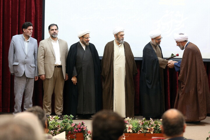 تصاویر/ آیین نکوداشت چهلمین سال تاسیس کتابخانه تخصصی دفتر تبلیغات اسلامی