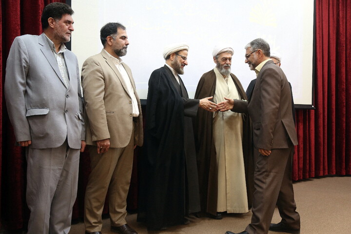 تصاویر/ آیین نکوداشت چهلمین سال تاسیس کتابخانه تخصصی دفتر تبلیغات اسلامی