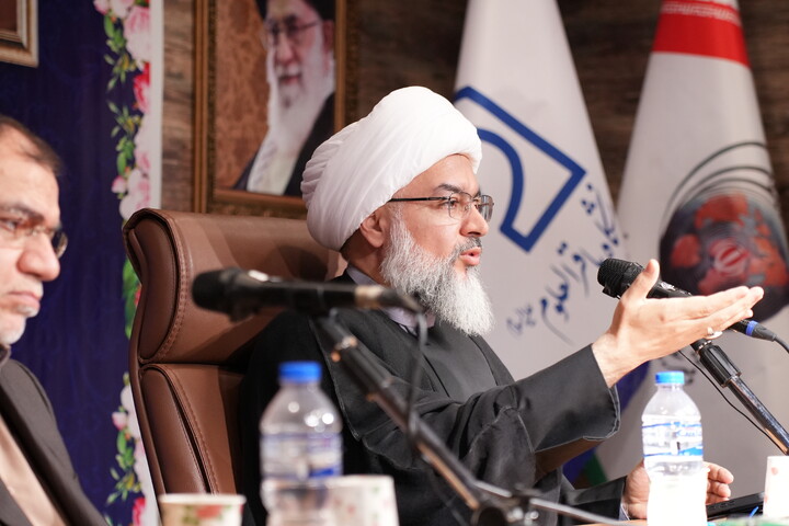 خارجہ پالیسی کے ڈھانچے میں رہبر کے مقام و کردار کا جائزہ