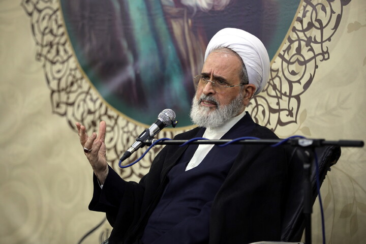 تصاویر/آیین بزرگداشت مفسر بزرگ و حکیم الهی علامه سیدمحمدحسین طباطبایی با سخنرانی آیت الله اعرافی در اهواز