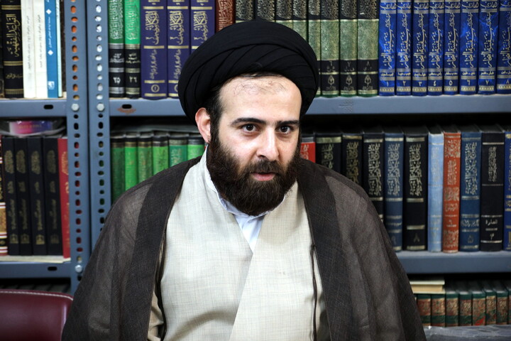 عیادت مدیر حوزه های علمیه از آیت الله شفیعی
