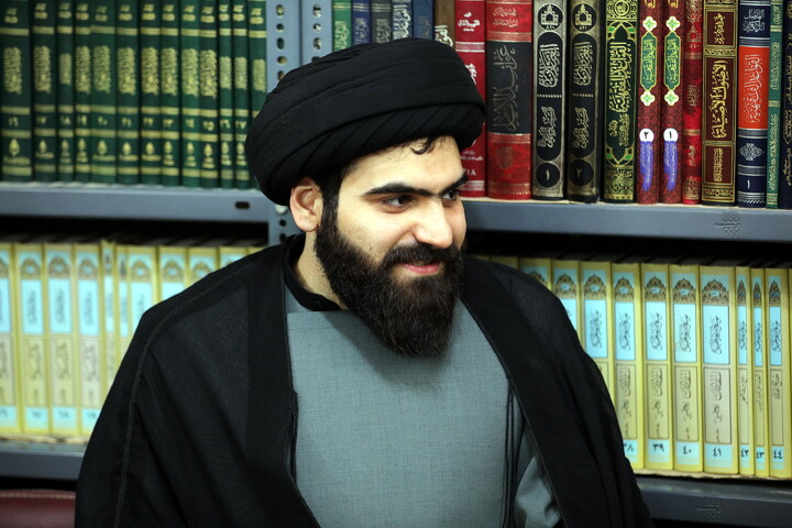 عیادت مدیر حوزه های علمیه از آیت الله شفیعی
