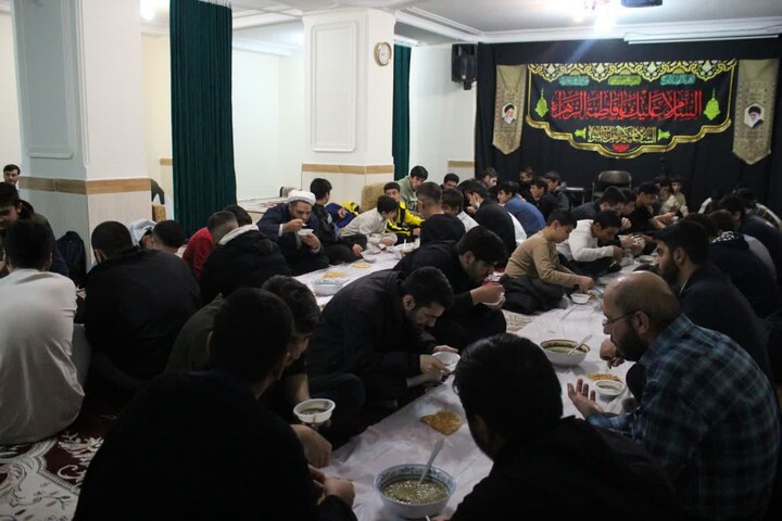 تصاویر/ هیئت هفتگی مدرسه علمیه صاحب الزمان(عج) مرند