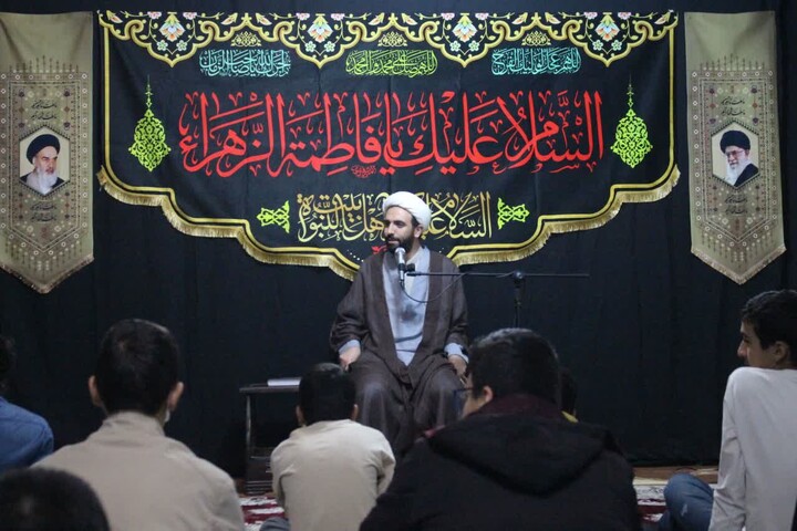 تصاویر/ هیئت هفتگی مدرسه علمیه صاحب الزمان(عج) مرند