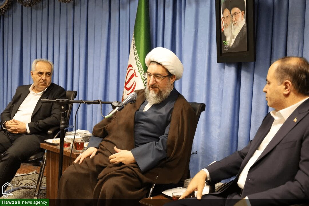 ایستادگی در برابر «شیطان بزرگ»، دلیل اصلی دشمنی‌ها با ایران است/ وفور مواد غذایی سلاح مقابله با توطئه دشمن